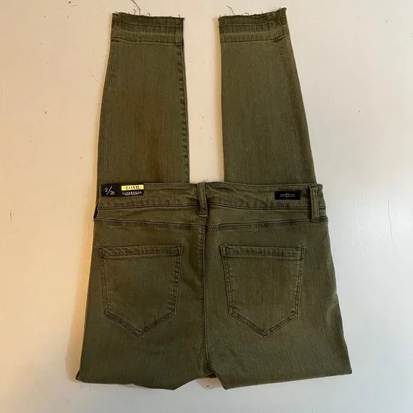 Liverpool Jeans Company Olive Avery Crop - Size 2/26 - Picture 6 of 9